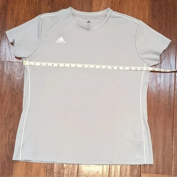 Adidas Women's Tech T-Shirt, Size XL - Picture 7 of 9